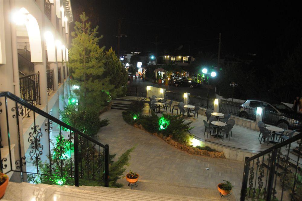Pegasus Hotel Ханиоти Экстерьер фото