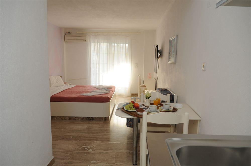 Pegasus Hotel Ханиоти Экстерьер фото